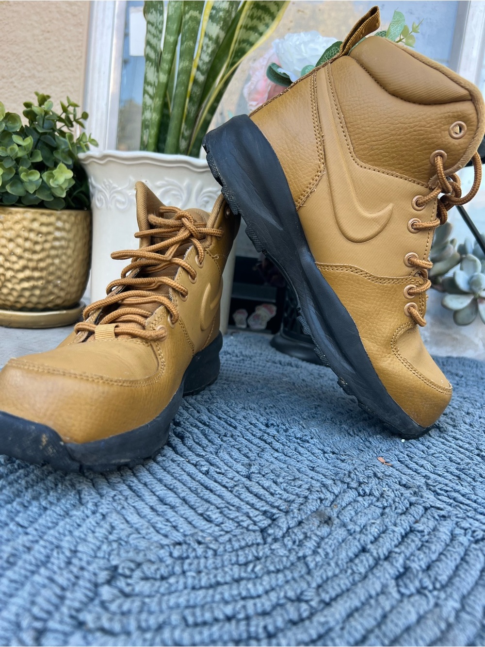 Nike Men’s Brown/Tan Leather Trail Boots